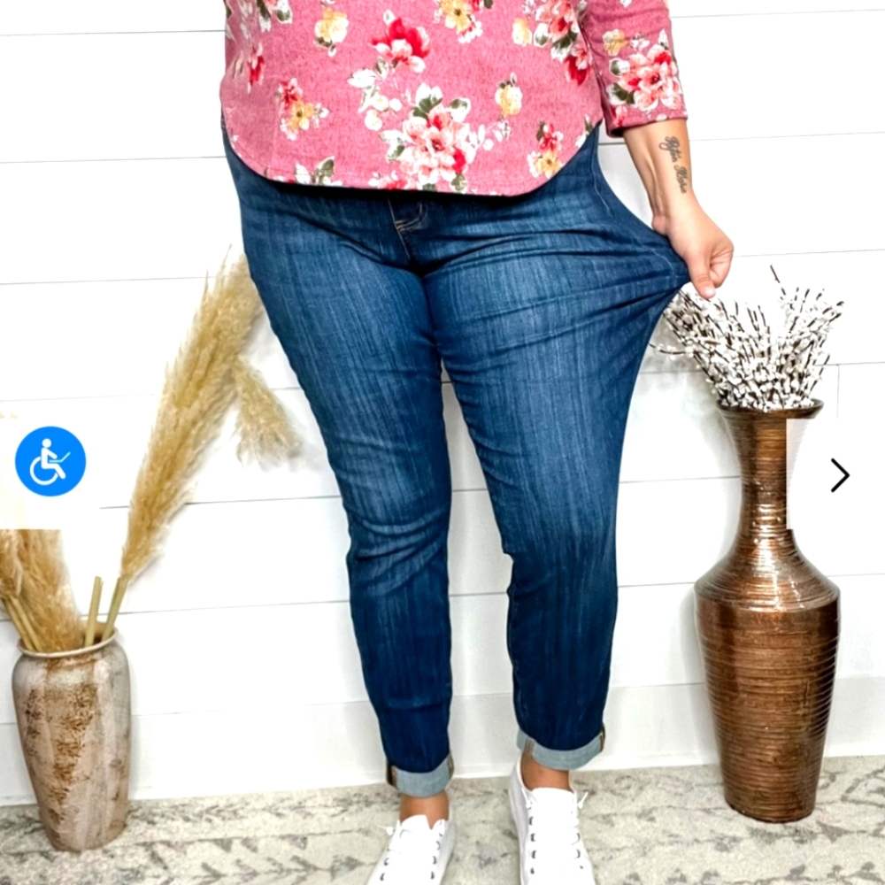 Judy Blue Slim Fit Pull On Jeans 5/27